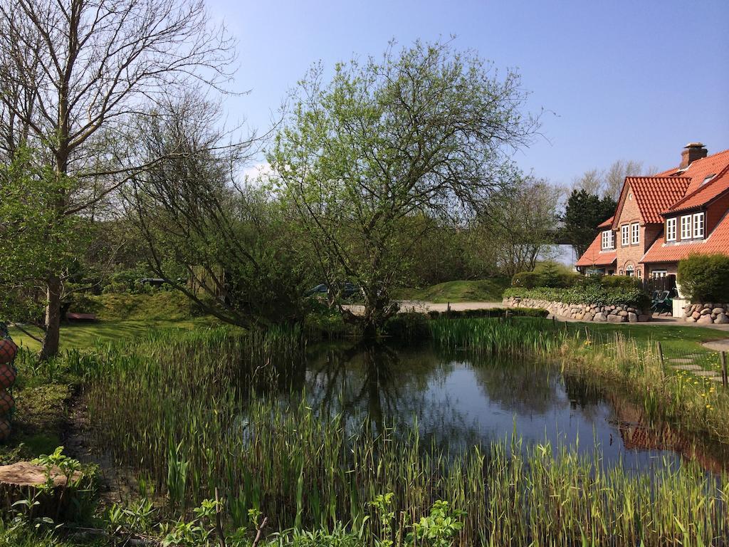 Ferienhaeuser Im Sylter Gartenweg Exteriör bild